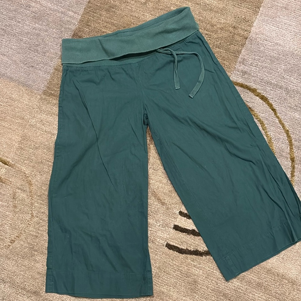 ~damsel~ Forest Green Capri Pants